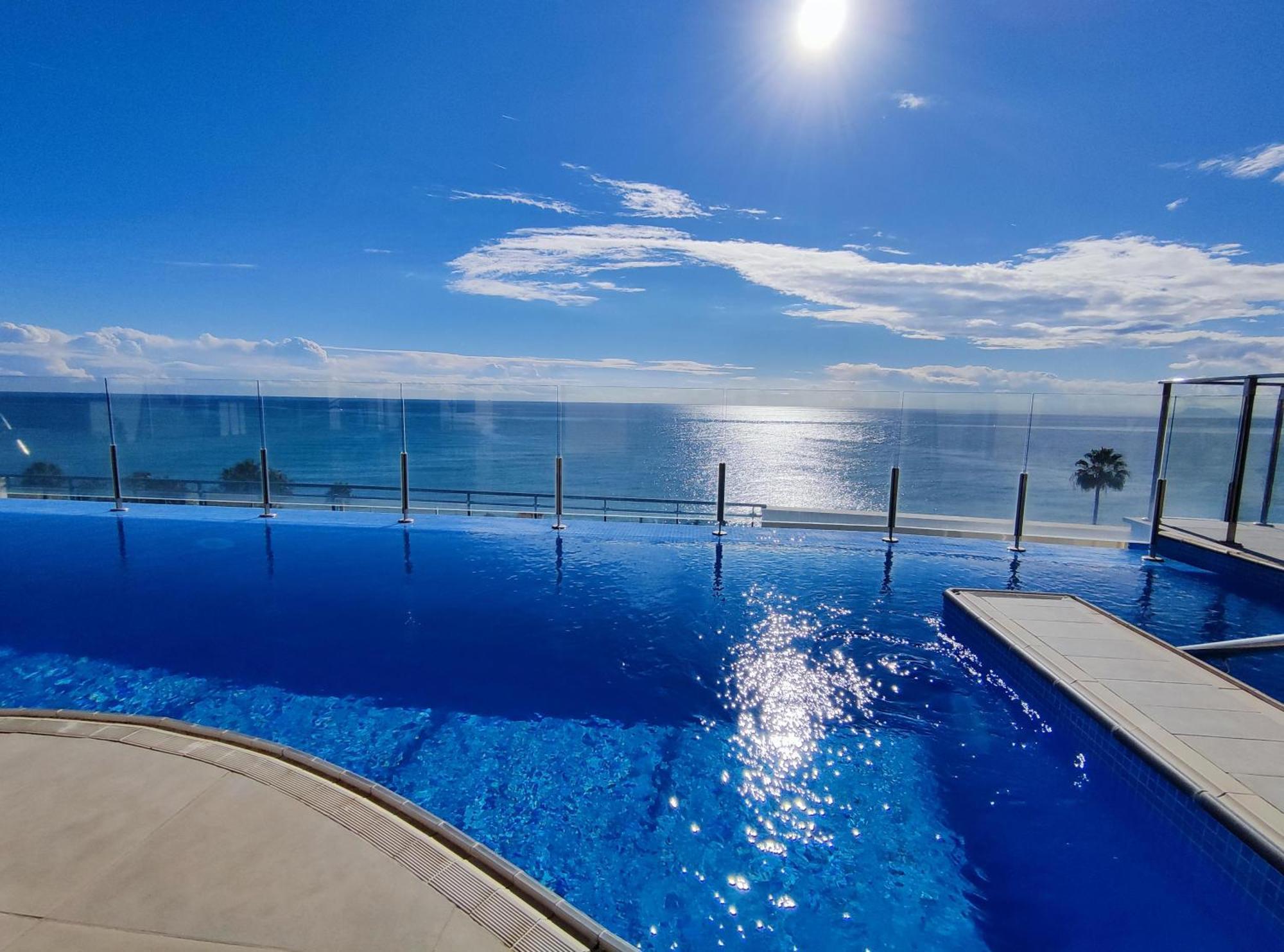 Апартаменты Luxury Duplex Infinity Pool Ehhouse Эстепона Экстерьер фото